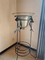 Grote stolp met metalen staander, Huis en Inrichting, Ophalen