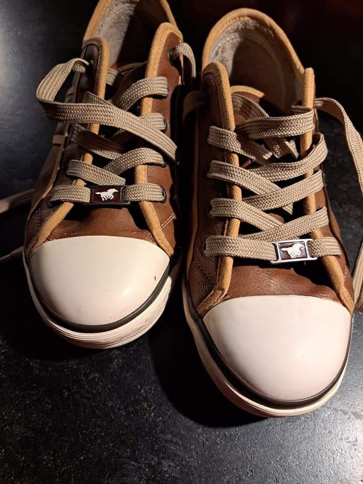 Mustang sneakers, laag, zacht gevoerd, mt 38, Kinderen en Baby's, Kinderkleding | Schoenen en Sokken, Nieuw, Schoenen, Jongen of Meisje