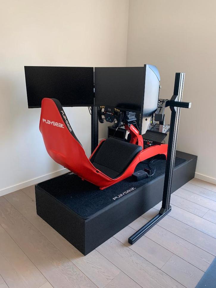 Sim racing rig / Simulator F1 compleet - triple screen, Consoles de jeu & Jeux vidéo, Jeux | PC, Comme neuf, Simulation, 1 joueur