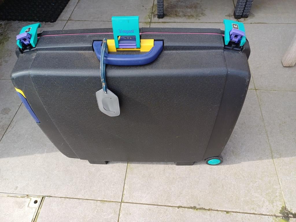 Reiskoffer merk Regent, Ophalen