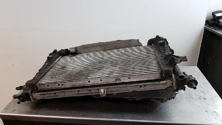 RADIATEUR COMPLET Opel Zafira (M75) (01-2005/04-2015), Autos : Pièces & Accessoires, Climatisation & Chauffage, Opel, Utilisé