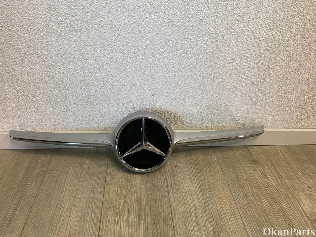 Mercedes-Benz C-klasse W205 Grille lijst A2058880560, Auto-onderdelen, Carrosserie, Mercedes-Benz, Voor, Gebruikt