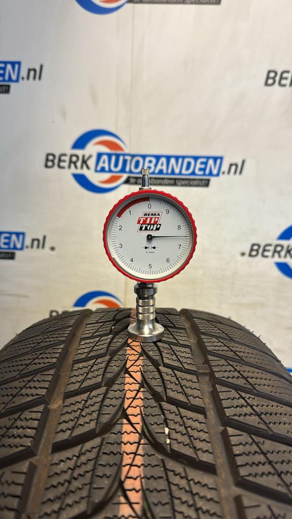 2x Imperial SnowDragon UHP 215/50 R18 92V 215/50/18 2155018, 18 inch, -, -, Band(en)