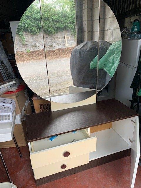 Lage kast met spiegel, Ophalen, Gebruikt, Overige houtsoorten, Met deur(en)