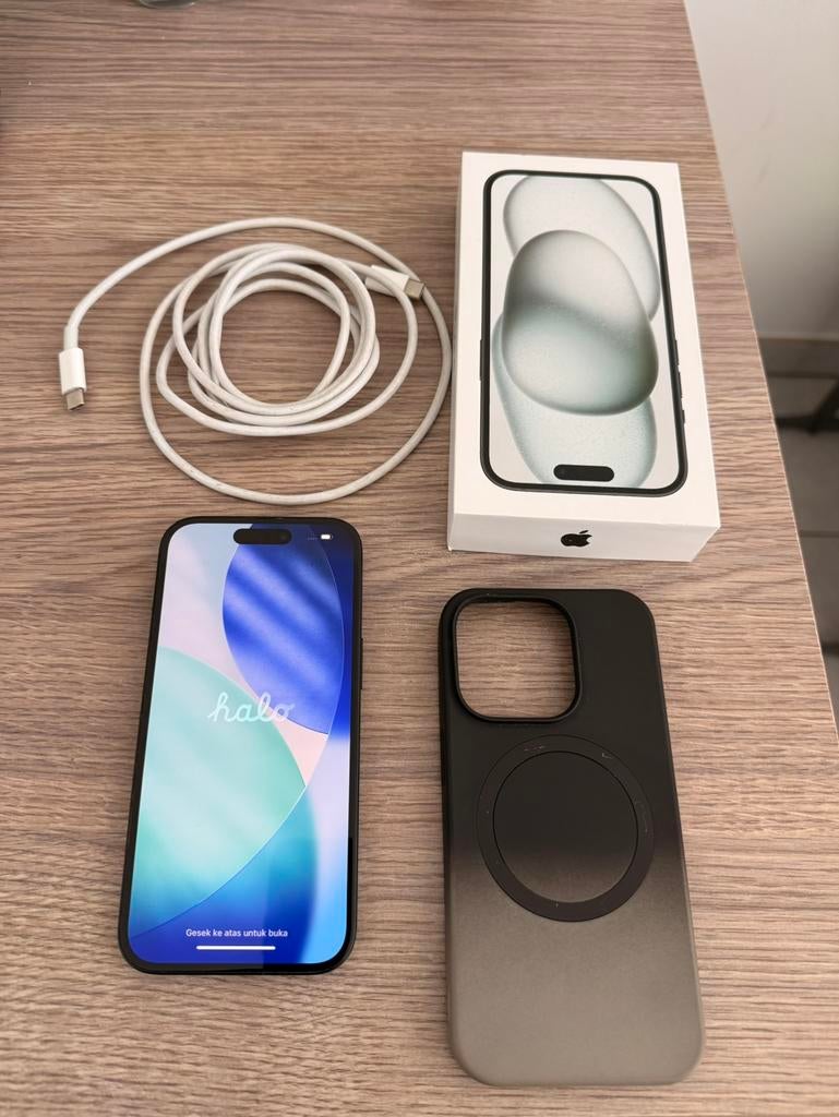 Iphone 15 128gb zwart, Télécoms, Téléphonie mobile | Apple iPhone, 128 GB, IPhone 15, Enlèvement, Utilisé