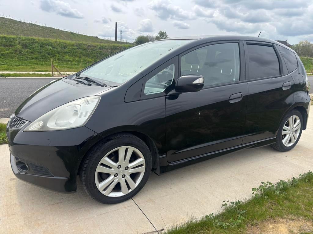 Honda jazz 1.4 Essence Boîte Automatique 2009, Auto's, Honda, Automaat, 4 zetels, 4 cilinders, Zwart