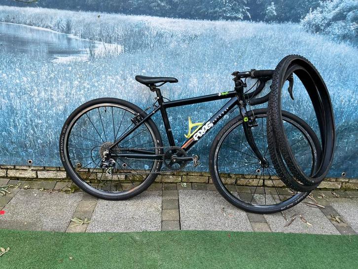 Vélo de route pour enfant Frog Road 67 24 pouces, Vélos & Vélomoteurs, Vélos | Vélos de course, Comme neuf, Plus de 20 vitesses