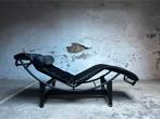 Vintage LC4 Chaise Longue – Cassina zwarte ponny, Ophalen, Eenpersoons, 150 tot 200 cm, Vintage