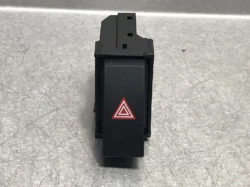 COMMUTATEUR DE FEUX DE DETRESSE Lexus CT 200h, Autos : Pièces & Accessoires, Tableau de bord & Interrupteurs, Lexus, Utilisé