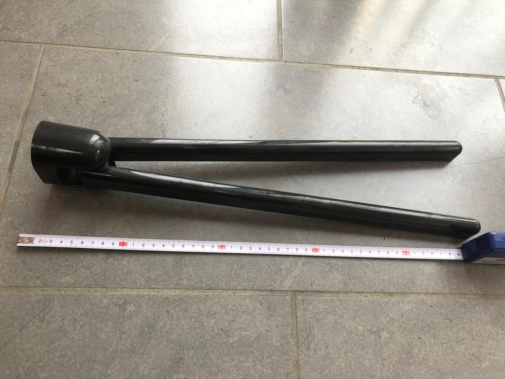 Handdoeken houder of bar in het zwart, Ophalen, Zo goed als nieuw