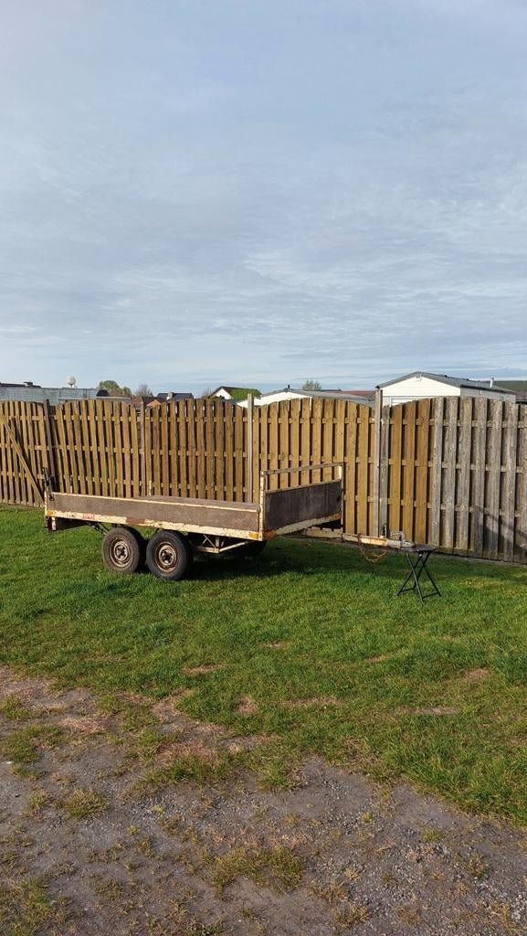 Plateau aanhangwagen, Ophalen