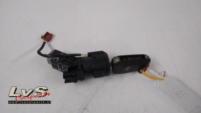 Serrure de contact + clé d'un Opel Grandland X, Autos : Pièces & Accessoires, -, Opel, 3 mois de garantie, Utilisé