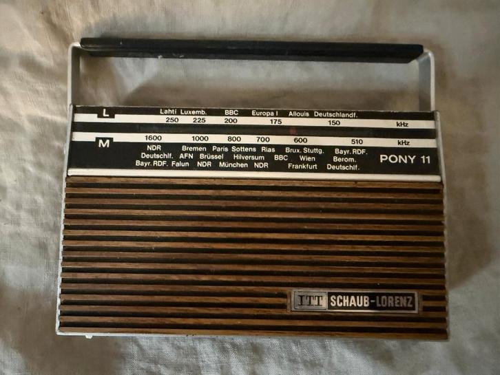 ITT Schaub-Lorenz Pony 11 - vintage zakradio uit 1975, Audio, Tv en Foto, Radio's, Radio, Verzenden