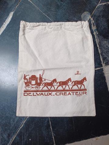 DELVAUX katoenen en linnen stoffen hoes met logo beschikbaar voor biedingen