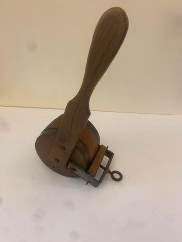 Antieke Roller Gereedschap Hout/Metaal - Leer/Textielbewerki beschikbaar voor biedingen