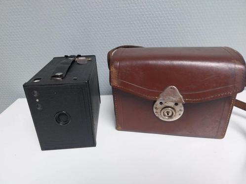 kodak brownie nr 2 box camera met opbergtas leder, Audio, Tv en Foto, Fotocamera's Analoog, Gebruikt, Kodak, Ophalen of Verzenden