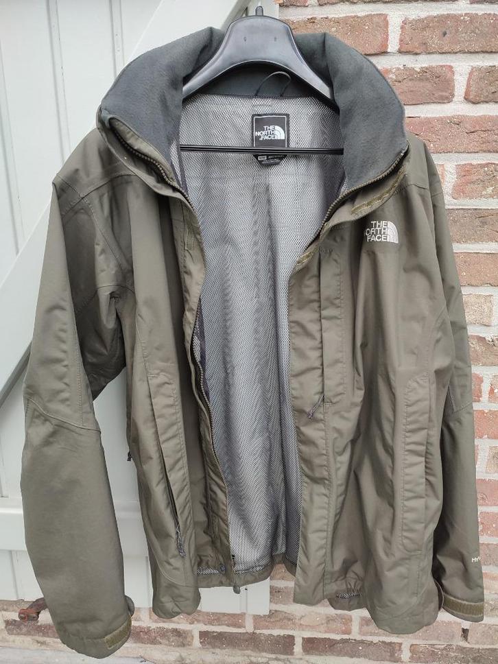 Jas van het merk THE NORTH FACE, maat „M”, Sport en Fitness, Bergsport en Wandelen, Zo goed als nieuw, Kleding, Ophalen