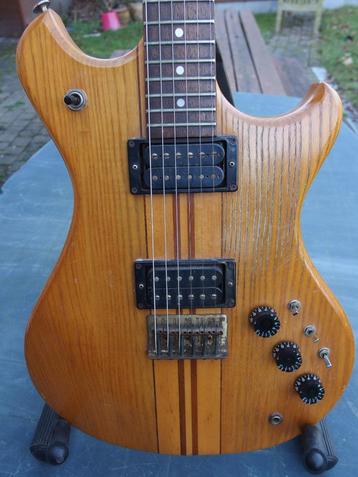 Westone Thunder 1a gitaar/ Vantage vs600/ Arirang necktrough, Musique & Instruments, Enlèvement, Comme neuf, Solid body, Autres marques