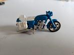 Miniature majorette moto., Envoi
