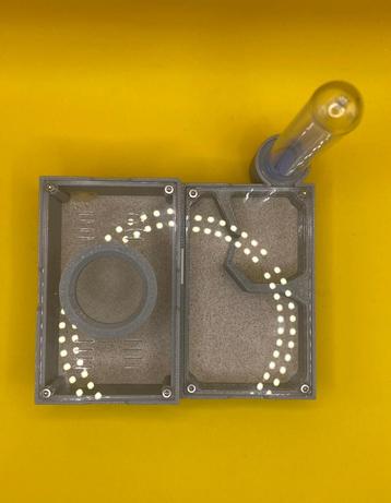 Groot 3D geprint nest met buitenwereld beschikbaar voor biedingen