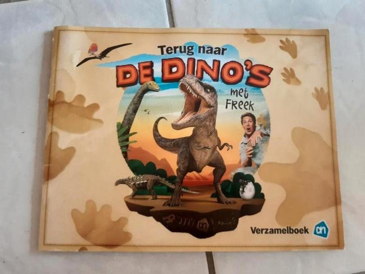 Terug naar de dino's met Freek - verzamelalbum Albert Heyn, Boeken, Dieren en Huisdieren, Gelezen, Reptielen of Amfibieën, Ophalen of Verzenden