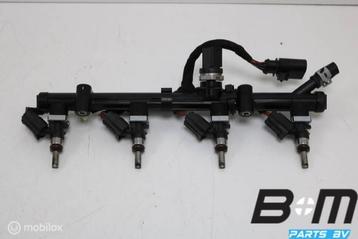 Brandstofrail met injectoren Audi A1 8X 1.8 TSI DAJ beschikbaar voor biedingen