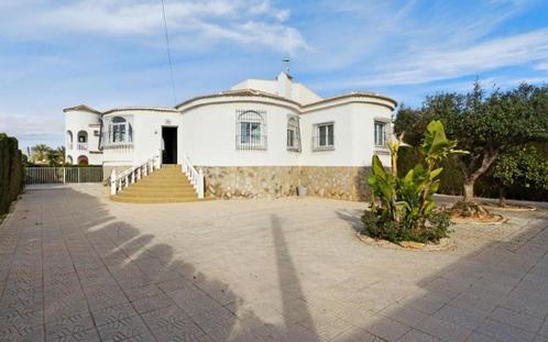 Villa individuelle rénovée avec piscine à Torrevieja, Immo, Étranger, Espagne, Maison d'habitation, Autres