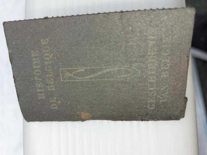 Het kleinste book over Geschiedenis van Belgie, Antiek en Kunst, Antiek | Boeken en Manuscripten, Ophalen of Verzenden