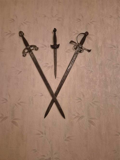 Zwaard, sabel, dolk, Huis en Inrichting, Woonaccessoires | Wanddecoraties, Zo goed als nieuw, Ophalen of Verzenden