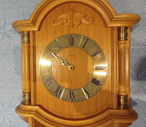VERLAAGD IN PRIJS !!! HERMLE wandklok met slinger, Huis en Inrichting, Woonaccessoires | Klokken, Gebruikt, Wandklok, Analoog