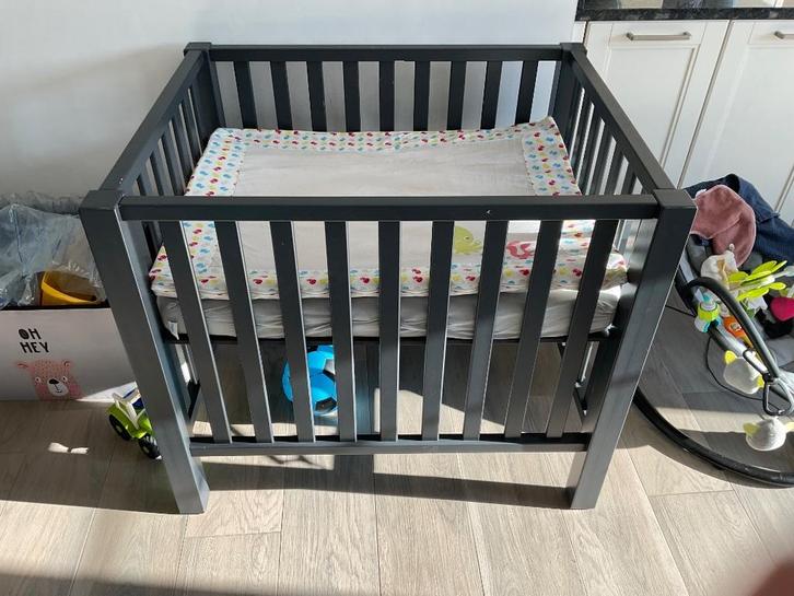 Baby park Quax, Kinderen en Baby's, Babyparken, Zo goed als nieuw, Rechthoekig, In hoogte verstelbaar, Boxkleed, Ophalen