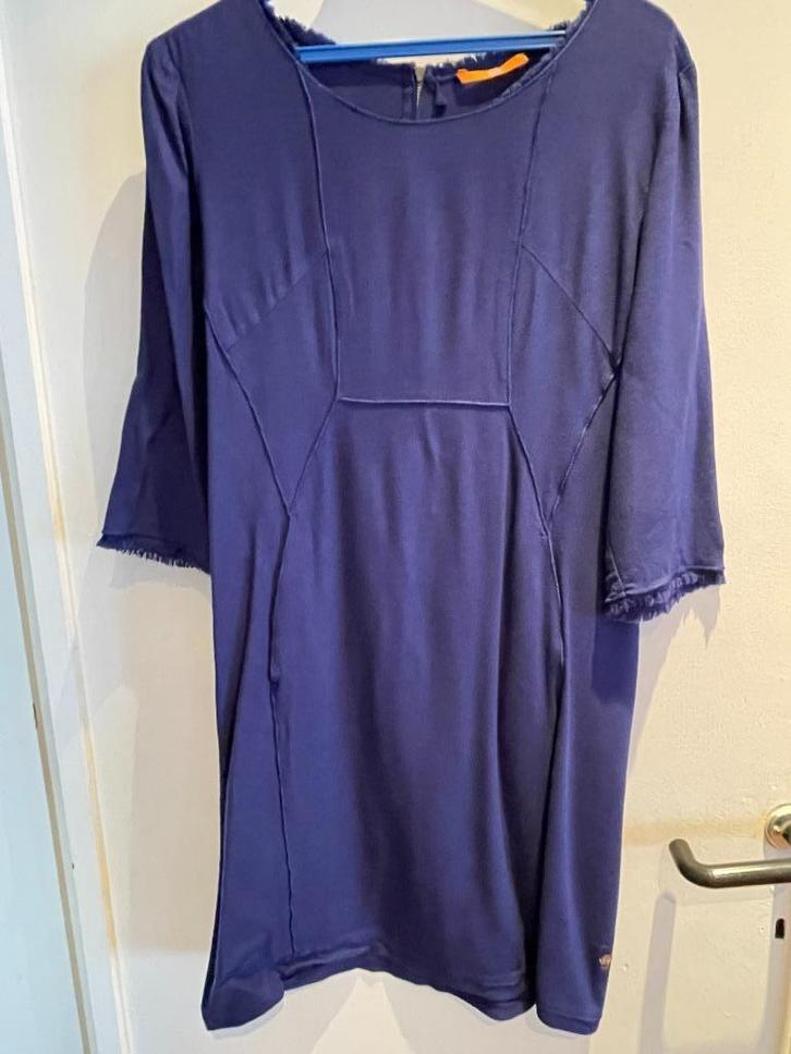 Blauwe jurk Hugo Boss maat 38/40, Kleding | Dames, Jurken, Gedragen, Maat 38/40 (M), Blauw, Boven de knie, Ophalen of Verzenden