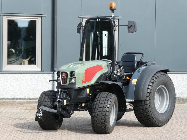 Hürlimann Prince 60 4wd / 00001 Draaiuren / Full Options, Articles professionnels, Agriculture | Tracteurs, Autres marques, Utilisé