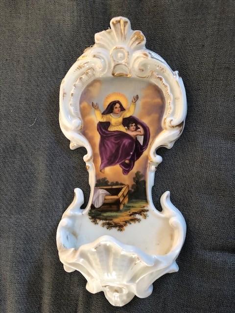 Wijwatervat " verrijzenis MARIA " porselein 23 cm, Antiek en Kunst, Antiek | Religieuze voorwerpen, Ophalen of Verzenden