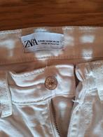Witte broek zara, Kleding | Dames, Broeken en Pantalons, Ophalen, Driekwart, Maat 36 (S), Gedragen