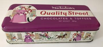 Quality Street - langwerpig vintage blik beschikbaar voor biedingen