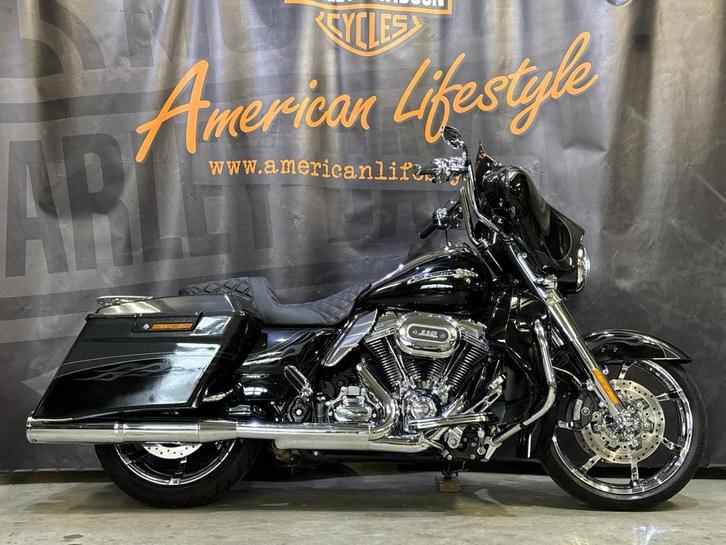 Harley-Davidson Touring Touring Street Glide CVO FLHXSE3, Motoren, Motoren | Harley-Davidson, Bedrijf, Overig, meer dan 35 kW