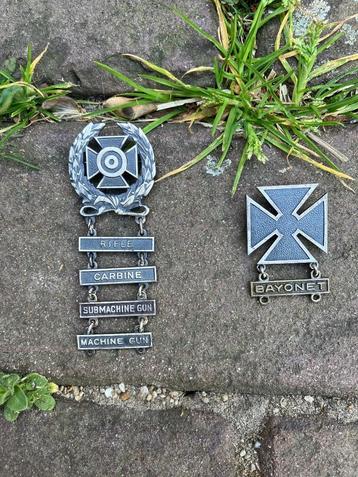 WW2 Amerikaanse Marksmanship Qualification Badges beschikbaar voor biedingen
