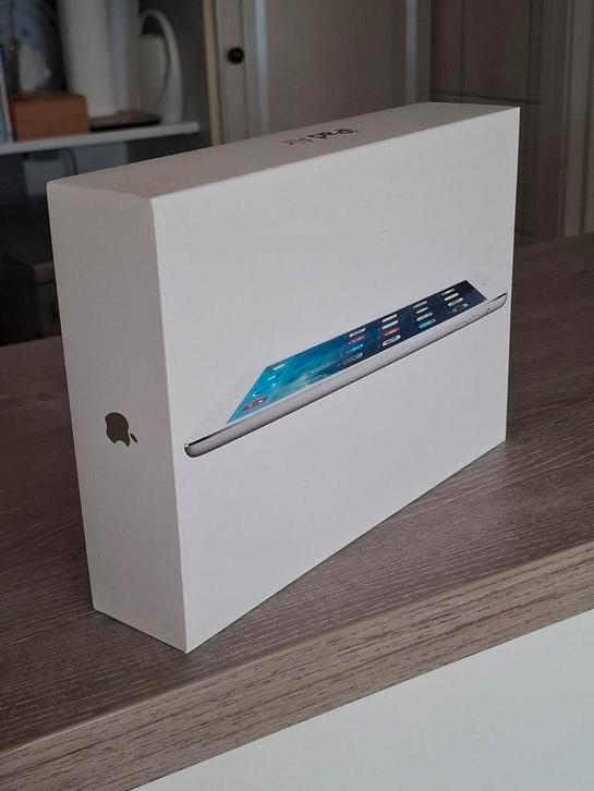 Apple iPad Air, Computers en Software, Apple iPads, Zo goed als nieuw, Overige modellen, Wi-Fi, 10 inch, 16 GB, Zilver, Ophalen of Verzenden