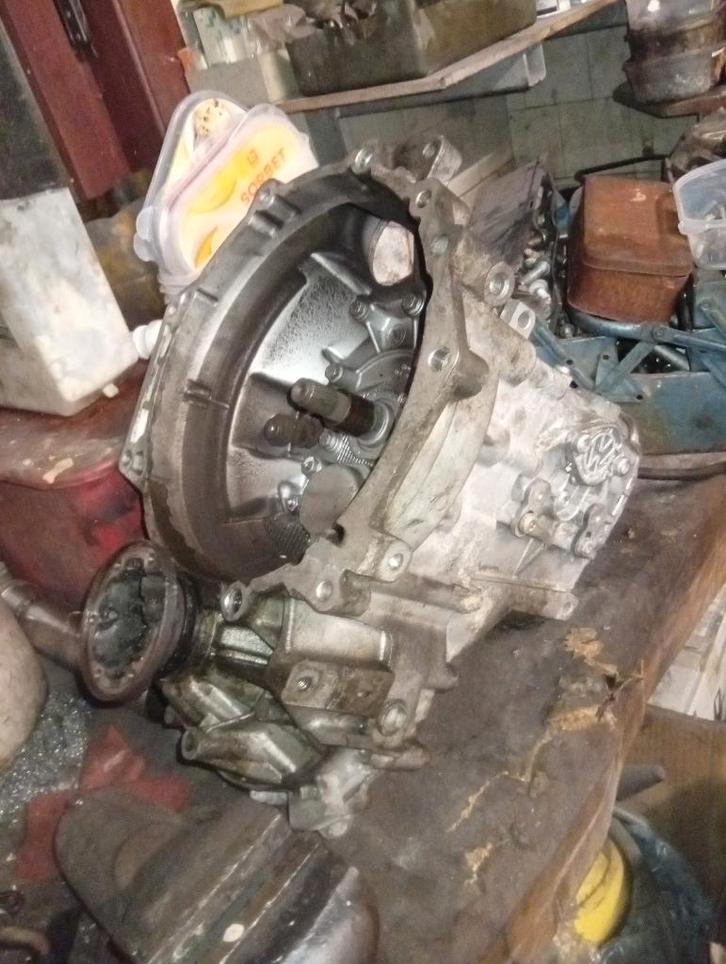 Pièces Golf 2009 5 portes 1900 TDI 105Cv, Autos : Pièces & Accessoires, Autres pièces automobiles, Volkswagen, Utilisé, Enlèvement