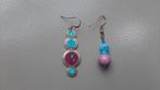 Lot de 2 boucles d'oreilles solo turquoise mauve, Enlèvement ou Envoi, Comme neuf