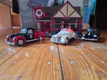 Collectors item benzinestation Texaco + miniatuurwagentjes beschikbaar voor biedingen