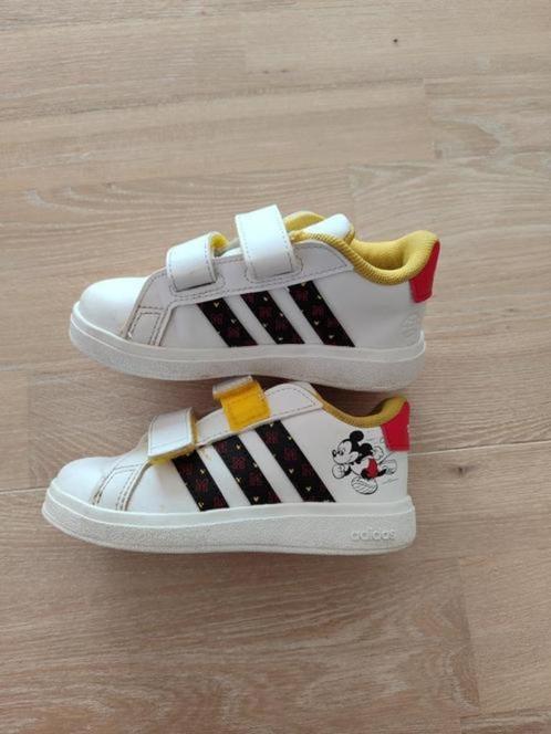 Kinderschoenen verschillende maatjes, Kinderen en Baby's, Kinderkleding | Schoenen en Sokken, Zo goed als nieuw, Sportschoenen