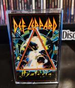 DEF LEPPARD  2 X CASSETTE, Cd's en Dvd's, Cassettebandjes, Ophalen of Verzenden, Zo goed als nieuw