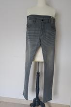 Lichtgrijze jeans Diesel- W 29/32, Kleding | Dames, Ophalen of Verzenden, Diesel, W28 - W29 (confectie 36), Grijs