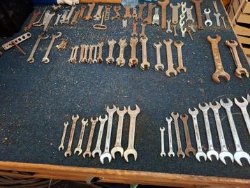 GEREEDSCHAP te koop. beschikbaar voor biedingen