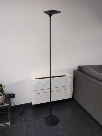 Design staanlamp metaal zwart  beschikbaar voor biedingen