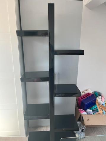Etagere noir laquer beschikbaar voor biedingen