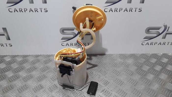Pompe carburant électrique d'un Mercedes A-Klasse, Autos : Pièces & Accessoires, Systèmes à carburant, Mercedes-Benz, Utilisé