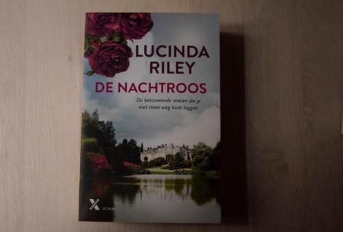 Lucinda Riley  De nachtroos, Boeken, Romans, Zo goed als nieuw, Ophalen of Verzenden
